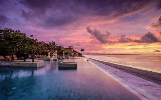 Фото отеля Seminyak Beach Resort & Spa