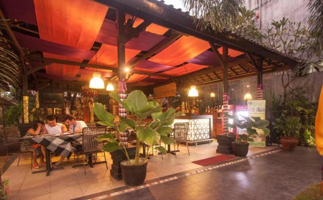 Фото отеля Seminyak Paradiso hotel bali