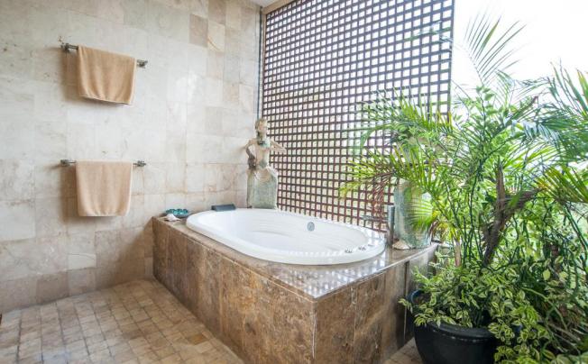 Фото отеля Bali Mystique Hotel