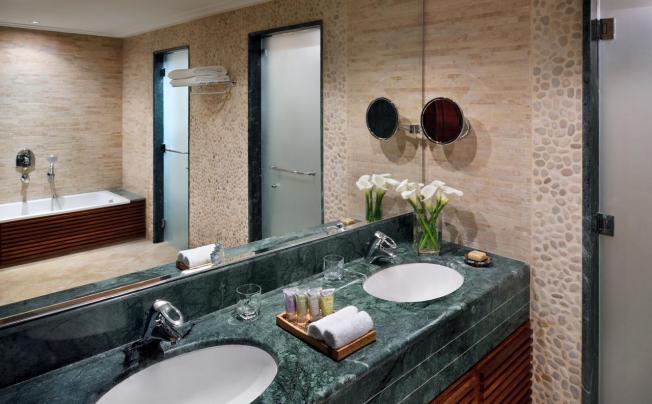 Фото отеля Movenpick Resort & Spa Dead Sea