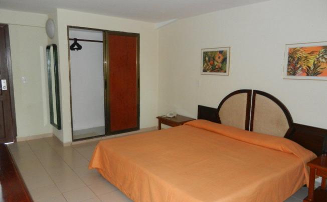 Фото отеля ISLAZUL PUNTA BLANCA 