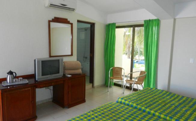 Фото отеля ISLAZUL PUNTA BLANCA 