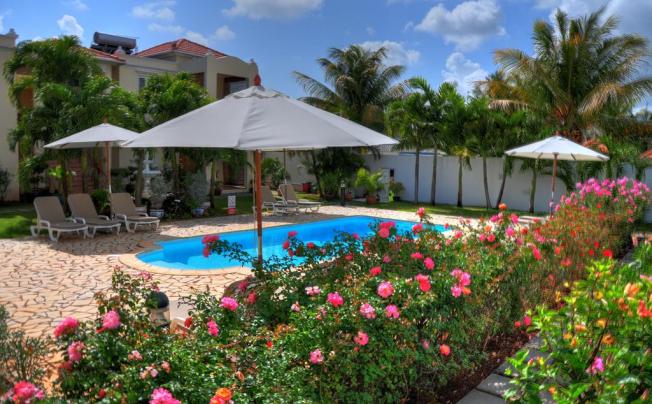 Фото отеля La Pointe Villas