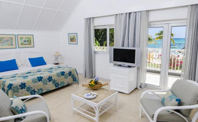 Фото отеля MERVILLE BEACH HOTEL 