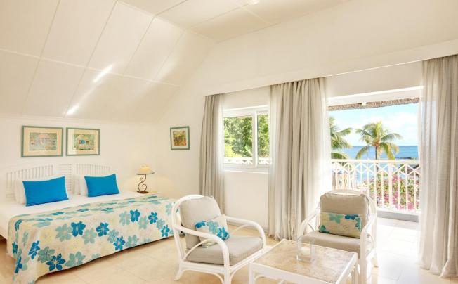 Фото отеля MERVILLE BEACH HOTEL 