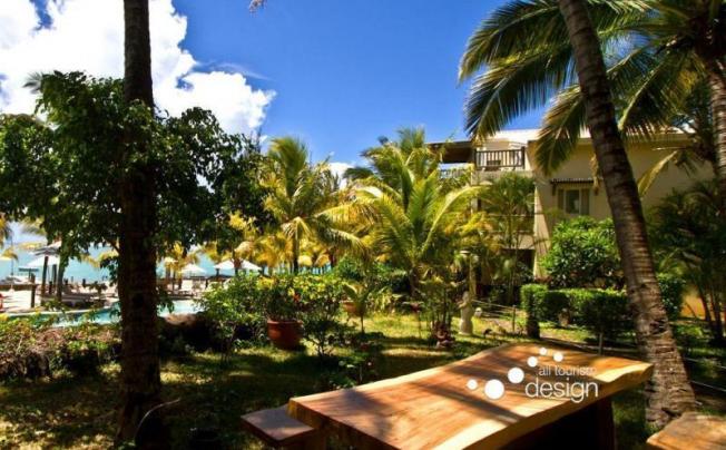 Фото отеля Hibiscus Beach Resort & Spa