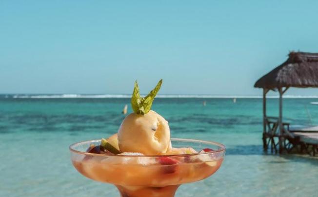 Фото отеля Outrigger Mauritius Beach Resort & Spa