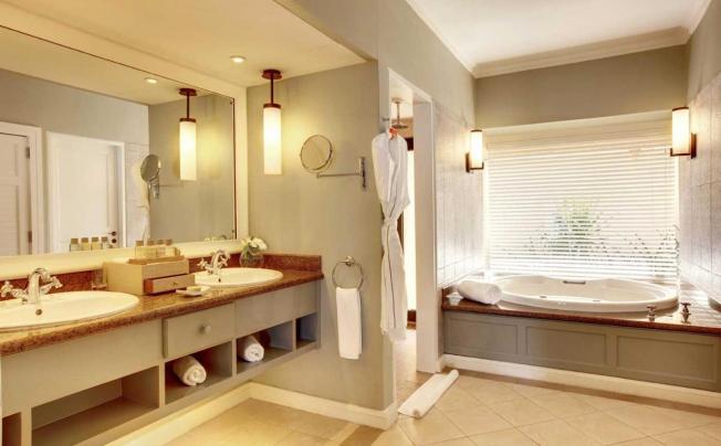 Фото отеля Outrigger Mauritius Beach Resort & Spa