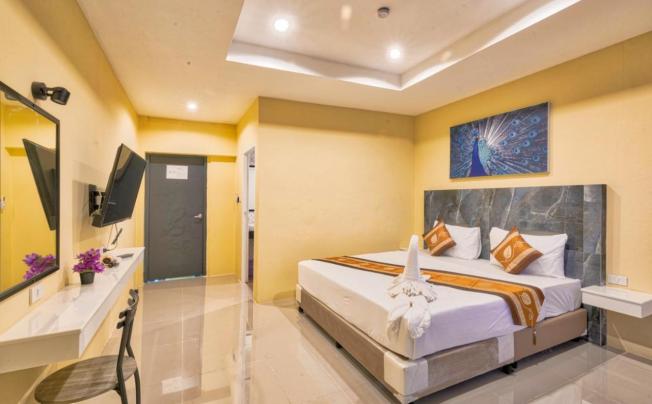 Фото отеля Tj Patong Hotel