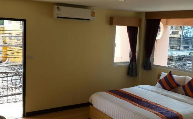 Фото отеля J P Inn Hotel pattaya
