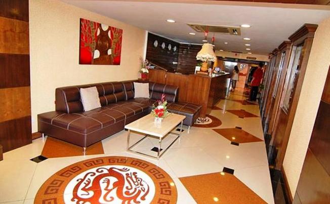 Фото отеля Grand Lucky hotel