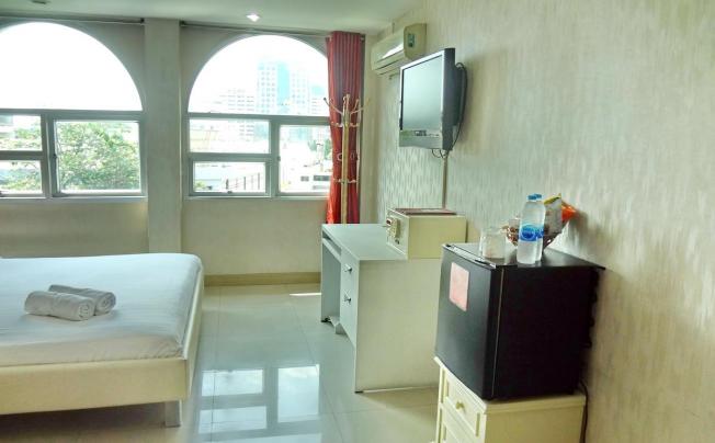 Фото отеля Diamond Residence Silom