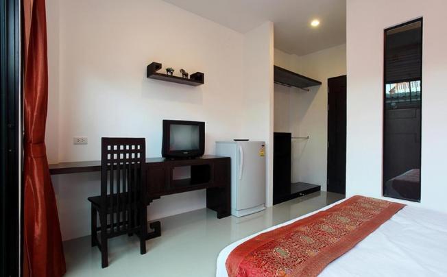Фото отеля Karon Sino House