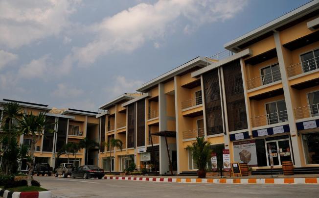 Фото отеля Boonjumnong Modern Apartment