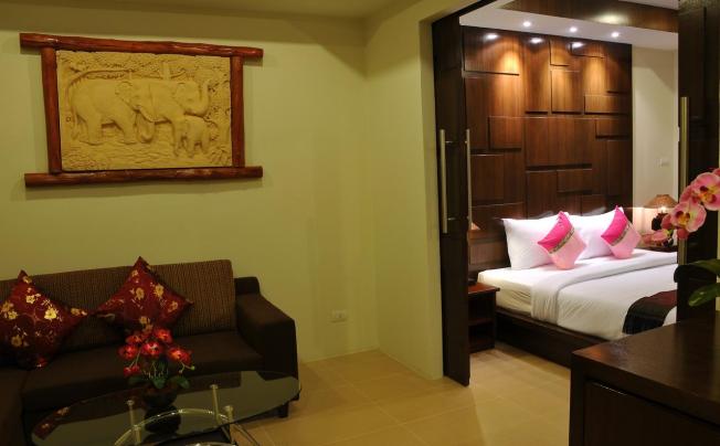 Фото отеля Boonjumnong Modern Apartment
