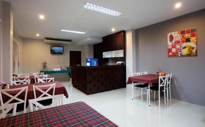 Фото отеля Nize Hotel