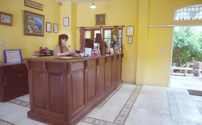 Фото отеля Baan Rajdamnern Resort