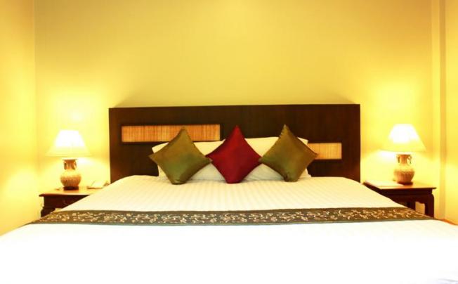 Фото отеля HUA HIN WHITE SAND