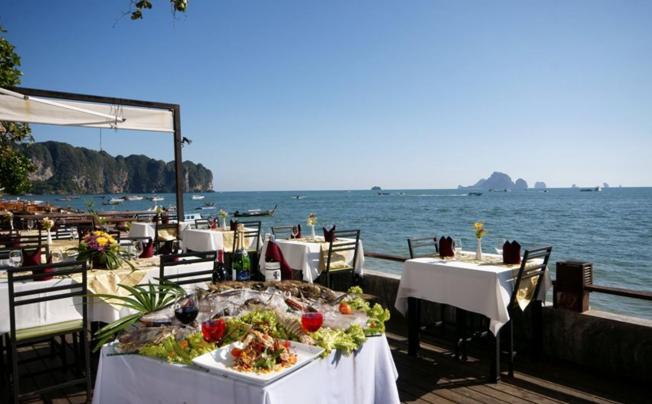 Фото отеля Beach Terrace Hotel