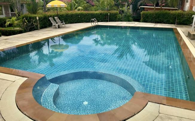 Фото отеля Sugar Inn Phuket