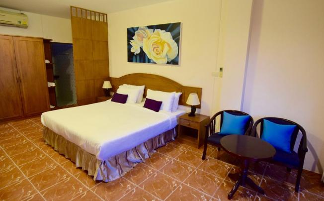 Фото отеля Sugar Inn Phuket