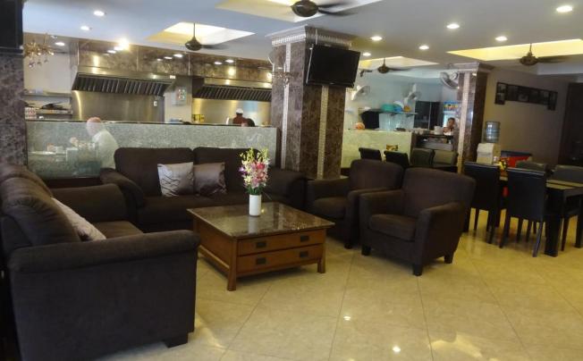 Фото отеля Maleez Lodge Hotel & Restaurant