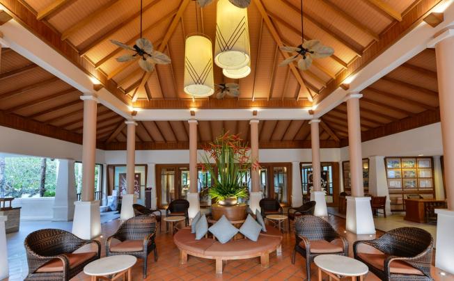Фото отеля Naithonburi Beach Resort phuket