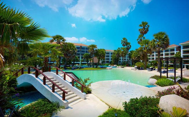 Фото отеля Naithonburi Beach Resort phuket