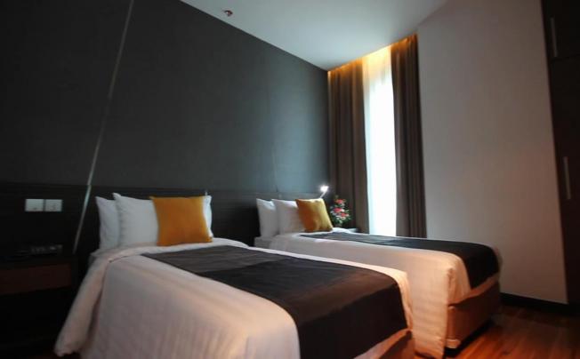 Фото отеля The vertical suite hotel