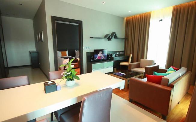 Фото отеля The vertical suite hotel