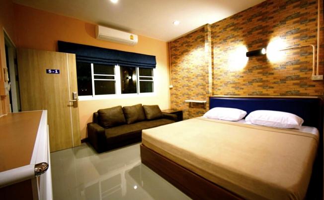 Фото отеля Urban Hostel Bangkok