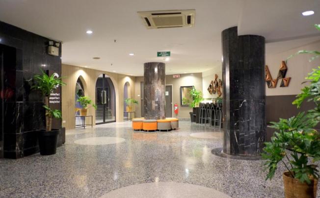 Фото отеля Ipavilion Phuket Hotel
