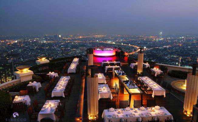 Фото отеля LEBUA MERITUS SUITES STATE TOWER