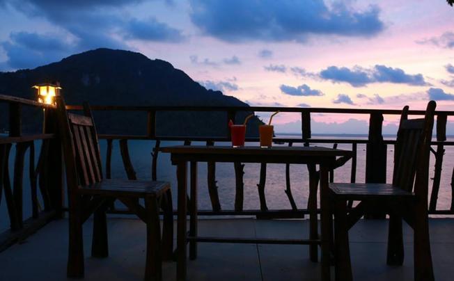 Фото отеля Phi Phi Cozy Seafront Resort