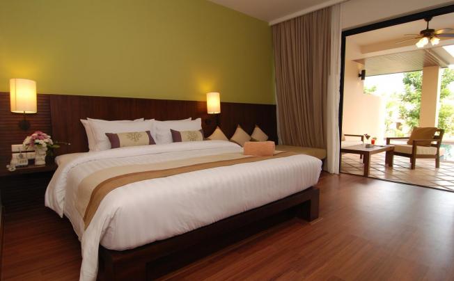Фото отеля Crown lanta resort & spa