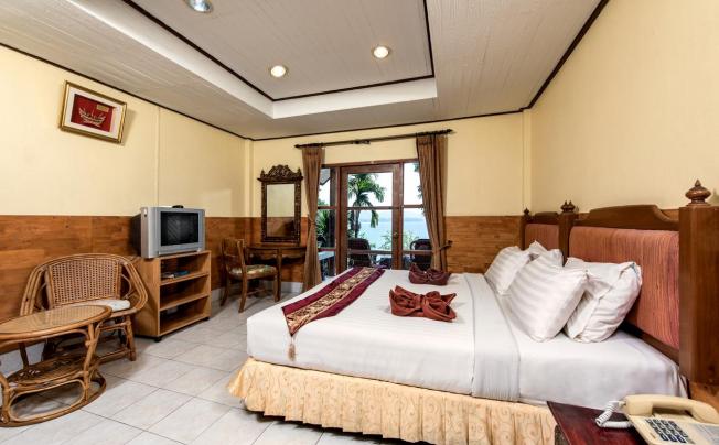 Фото отеля BAAN KARON HILL PHUKET RESORT