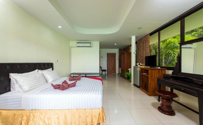 Фото отеля BAAN KARON HILL PHUKET RESORT
