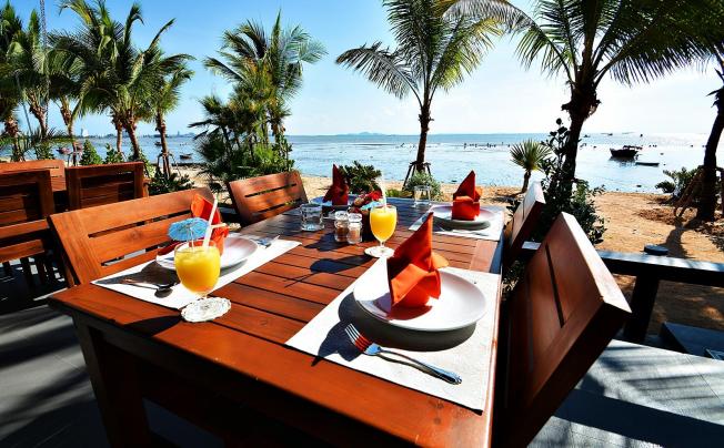 Фото отеля GOLDEN DRAGON BEACH RESORT