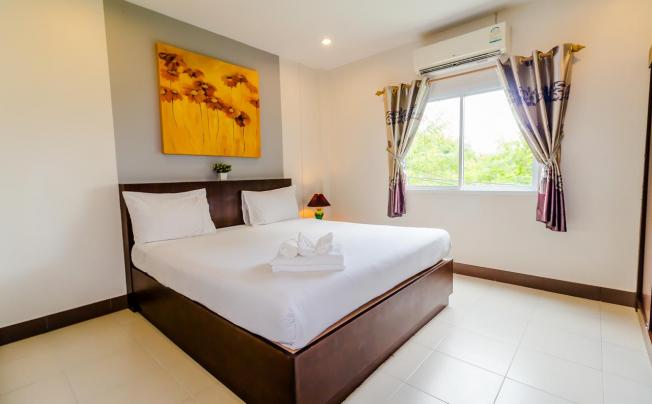 Фото отеля BAAN YUYEN KARON GUESTHOUSE
