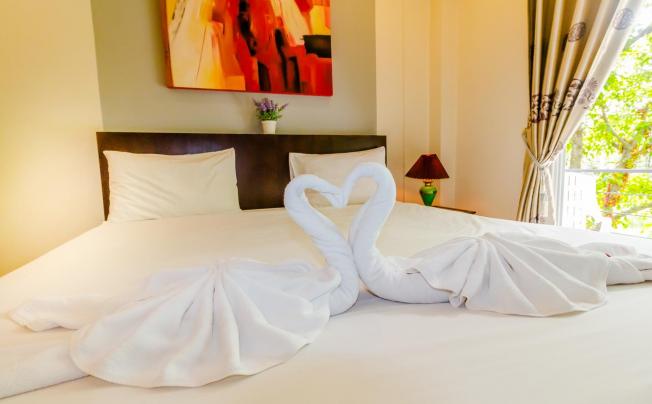 Фото отеля BAAN YUYEN KARON GUESTHOUSE