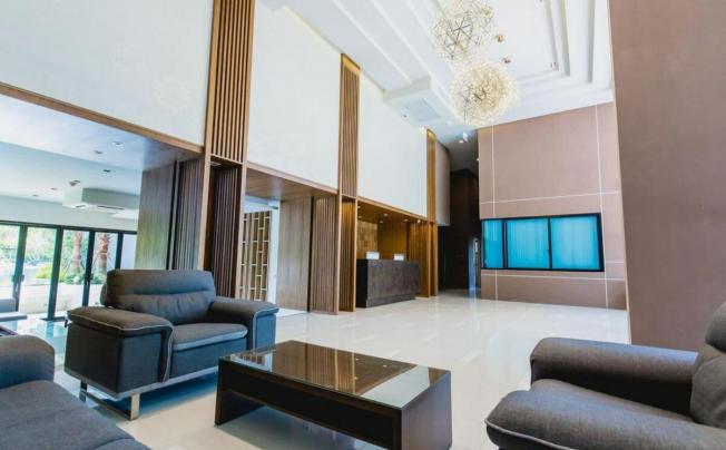 Фото отеля Aristo 1 Phuket