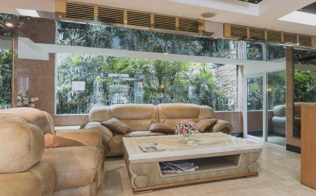 Фото отеля Hope Land Executive Serviced Apartment