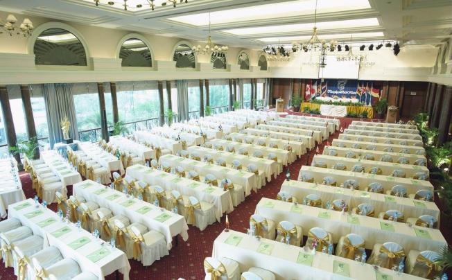Фото отеля Chaophya Park Hotel