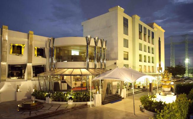Фото отеля Chaophya Park Hotel