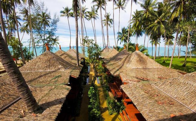 Фото отеля Lipa Bay Resort