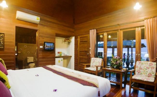 Фото отеля Lipa Bay Resort