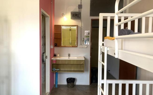 Фото отеля Sleep Sheep Phuket Hostel