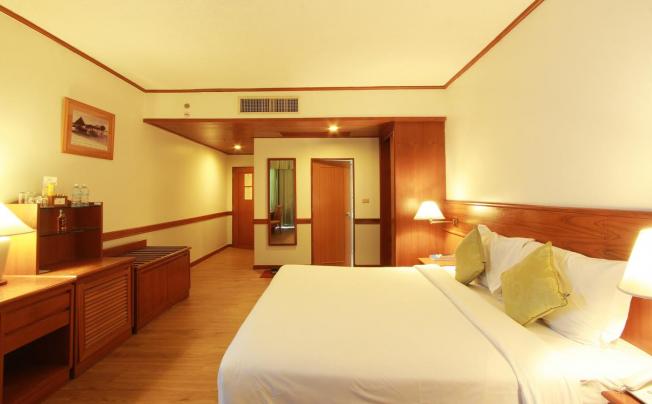 Фото отеля Royal Phuket City Hotel