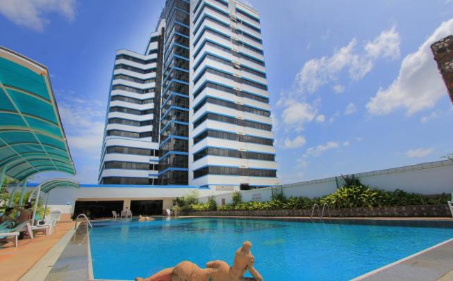 Фото отеля Royal Phuket City Hotel
