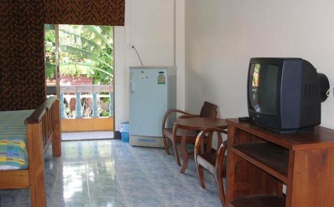 Фото отеля Baan Kasemsuk Guesthouse